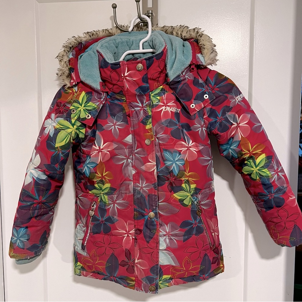 Girls really warm ski jacket size 6